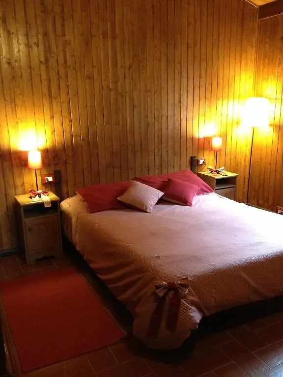 Farm stay Agriturismo Fattoria Il Ginepro Villa Talla